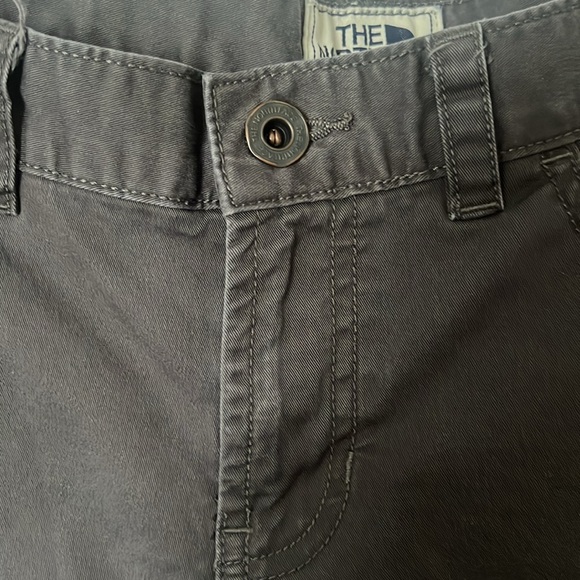 Women’s North Face Pants - Picture 8 of 8